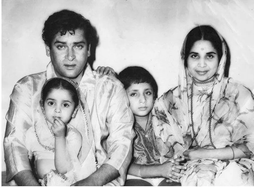 Нилам семья. Раджив Капур и Шамми Капур. Раджив рай в молодости. Шамми Капур и его жена. Деви Капур детство.