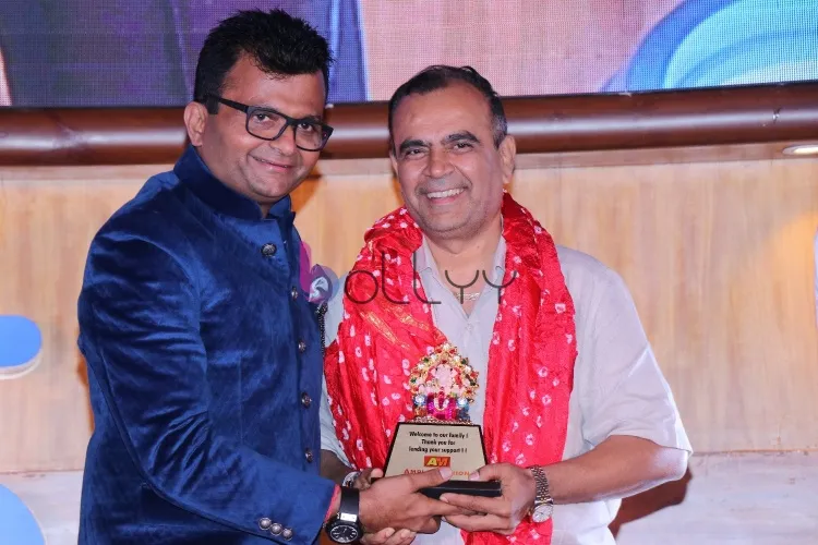 Dr. Aneel Kashi Murarka and Yogesh Lakhani 