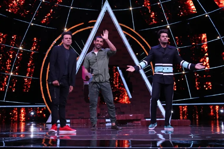 Manoj Bajpai, John Abraham and Maniesh Paul on Indian Idol 10