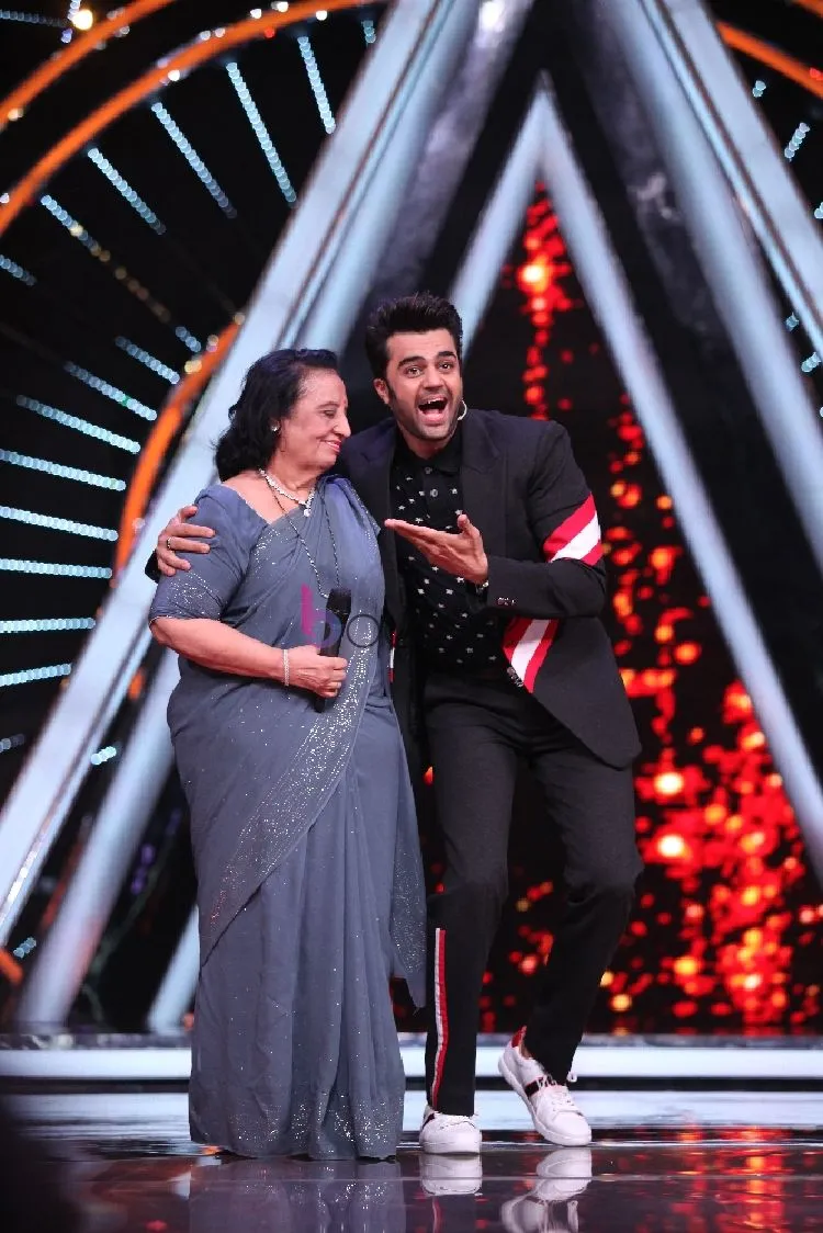 Host Maniesh Paul with his mother