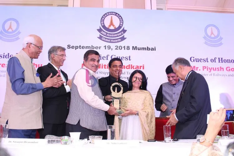 Mr. Ronnie Screwvala awarded at Priyadarshni Academy Award