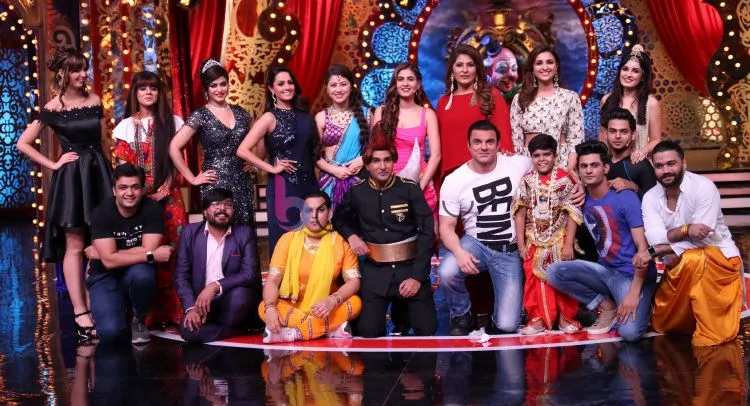 Parineeti Chopra with the cast and judges of Comedy Circus