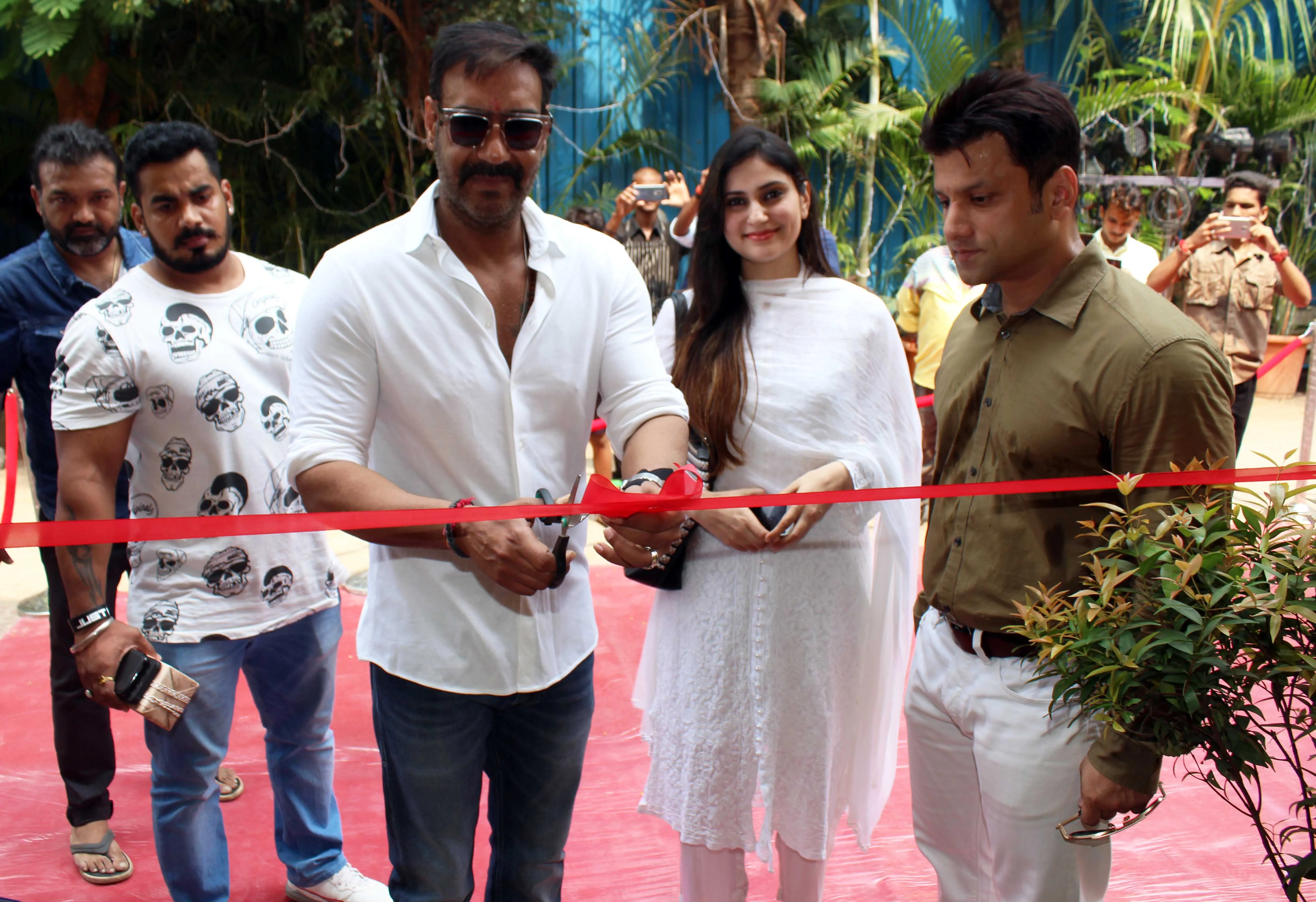 Ajay Devgan with Mrs. Abdi & Mr. Ali Reza Abdi 