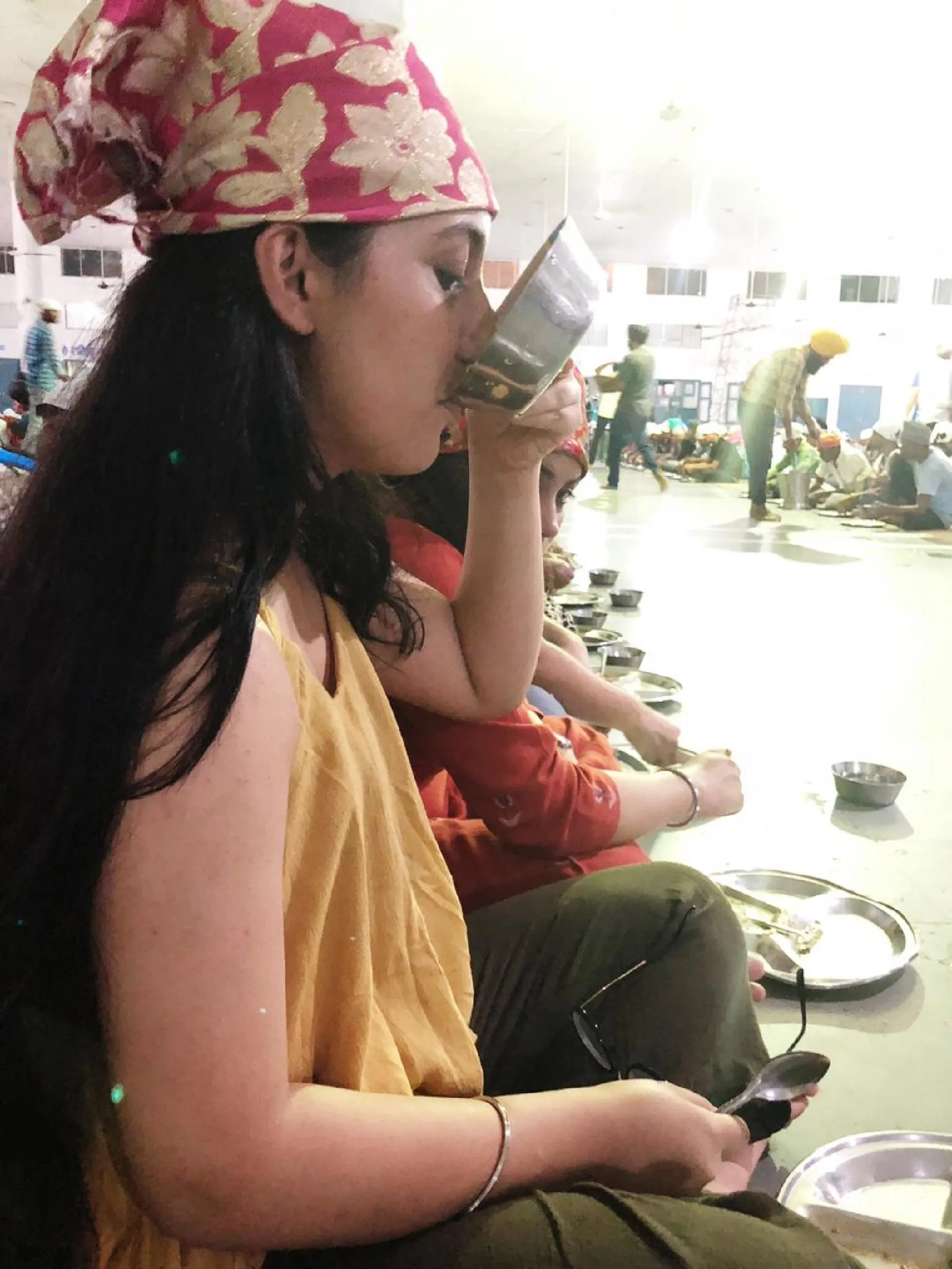 Ashnoor Kaur enjoys langar at a Gurudwara in Patiala