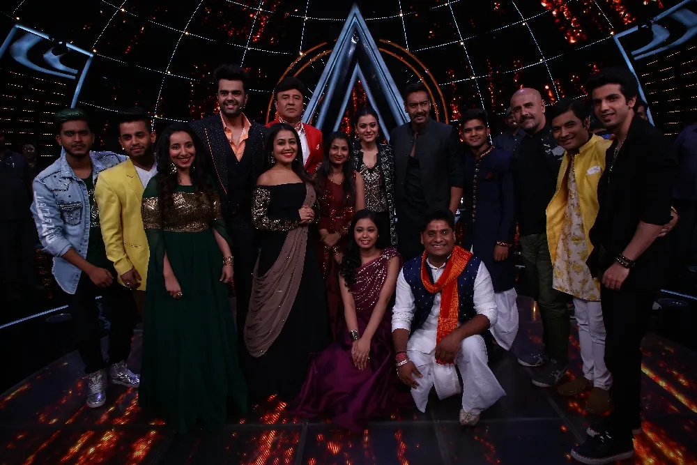 Kajol and Ajay Devgn with Indian Idol 10 team