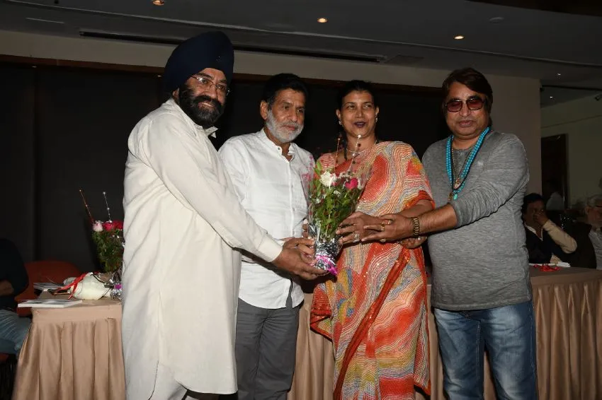 Dildar Rajinder Singh Arora with Mr & Mrs. Kadhiyan and Dilip Sen