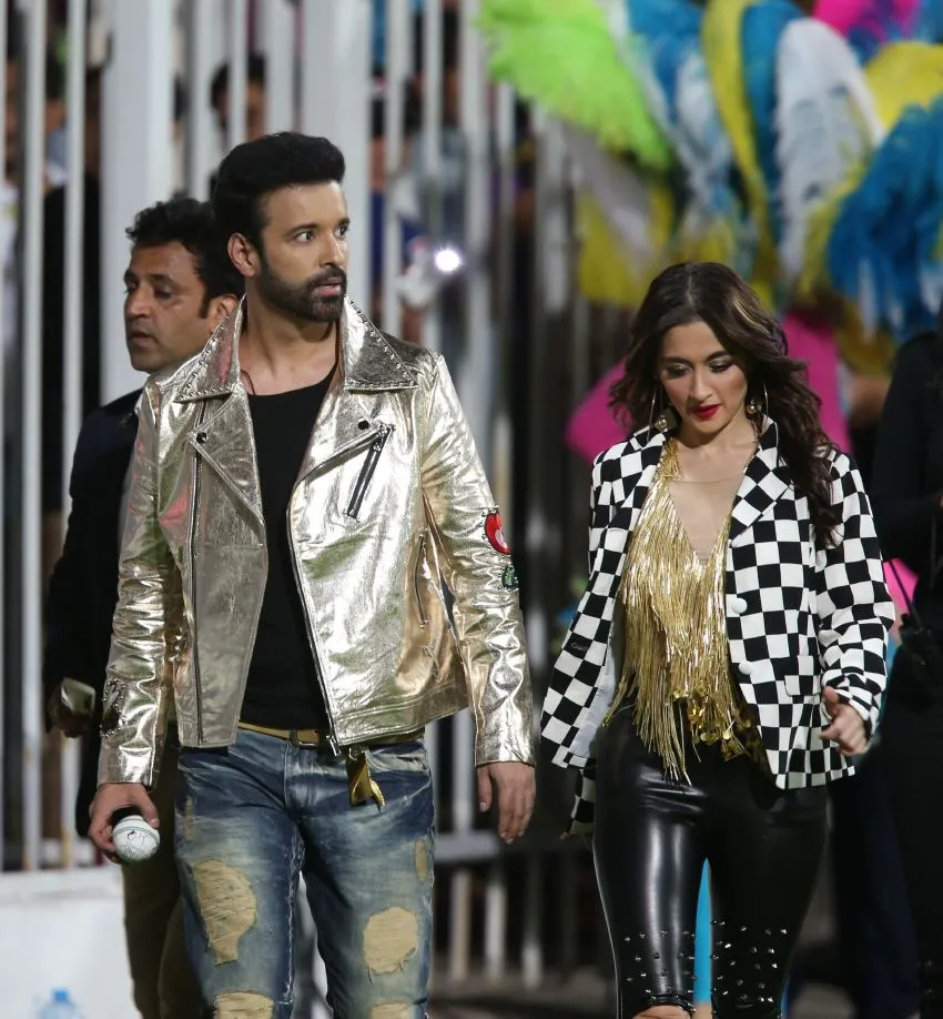  Sanjeeda Sheikh and Aamir Ali 