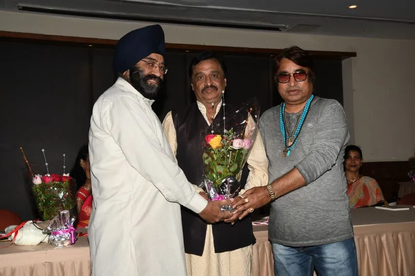 Dildar Rajinder Singh Arora with Sagar Tripathi and Dilip Sen