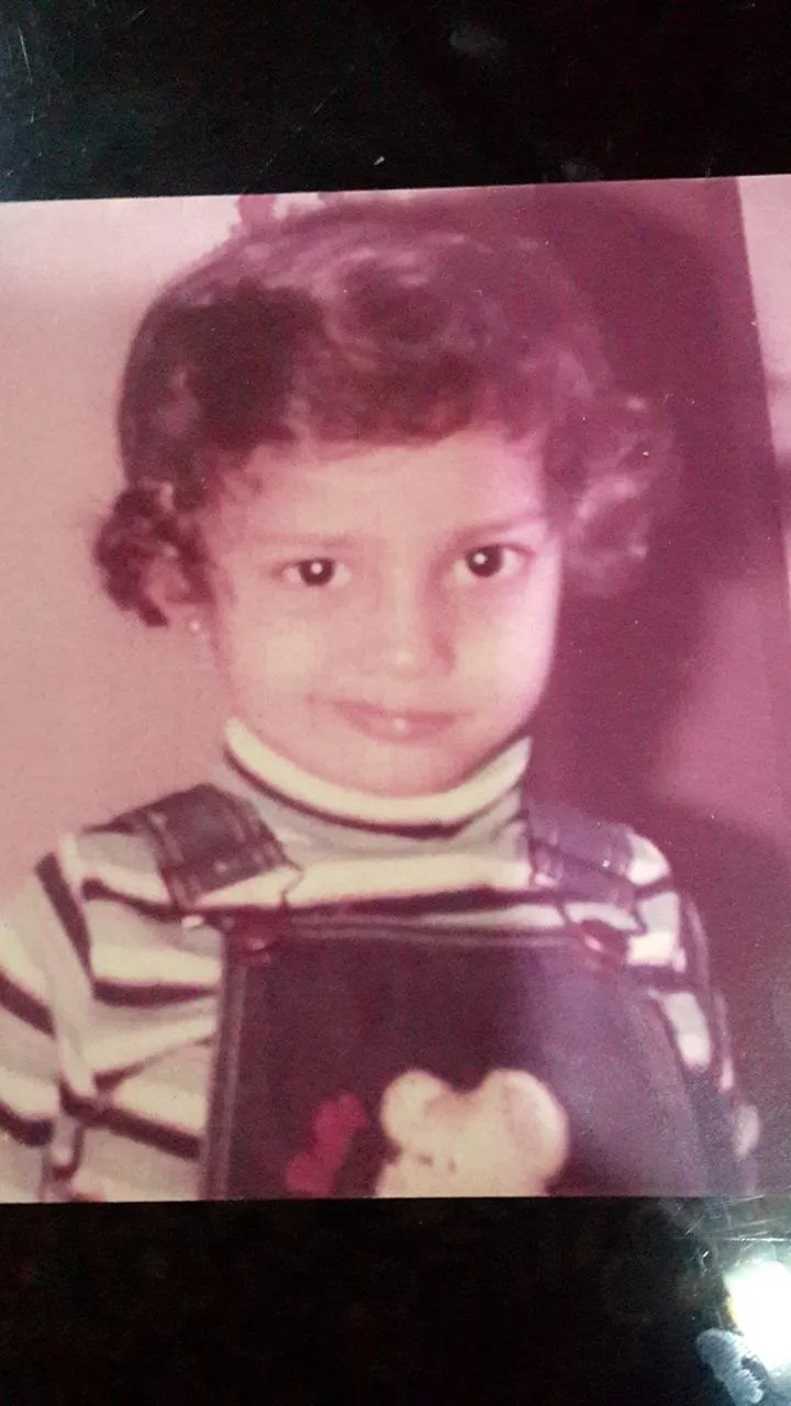 Adaa Khan childhood pic