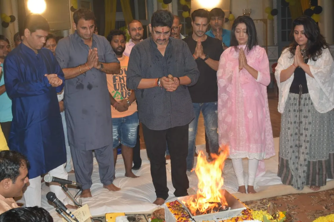 Hawan on the sets of Yeh Rishta Kya Kehlata Hai Hawan on the sets of Yeh Rishta Kya Kehlata Hai 