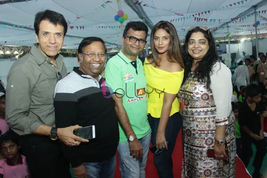 Sooraj Thapar, Anil Kashi Murarka, Neetu Chandra