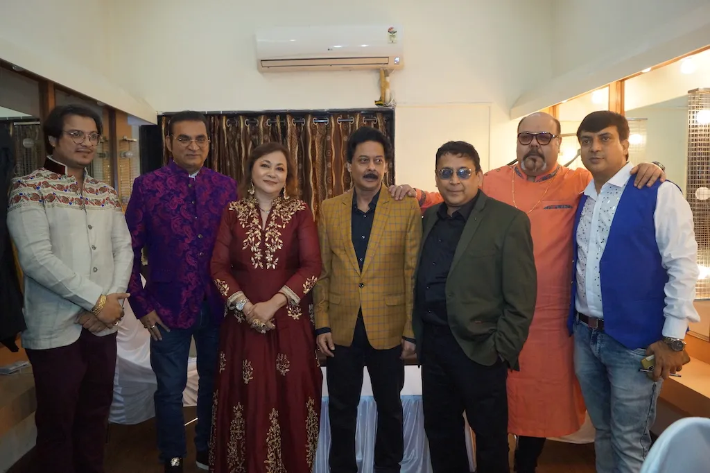 Abhijit Bhattacharjee, Poornima Shrestha, Anand Milind, Jolly Mukherjee and Vivek Tripathi