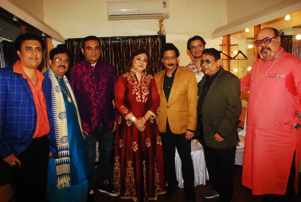 Abhijit Bhattacharjee, Poornima Shrestha, Anand Milind, Jolly Mukherjee and Vivek Tripathi