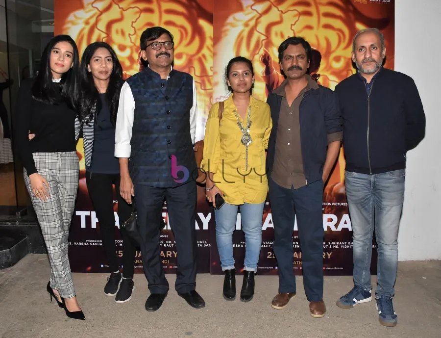 Amrita Rao, Purvashi Raut, Sanjay Raut, Vidhita Raut, Nawazuddin Siddiqui and Nikhil Sane 