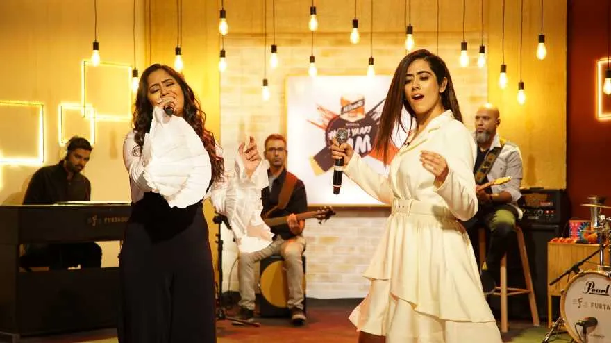 Harshdeep Kaur, Jonita Gandhi