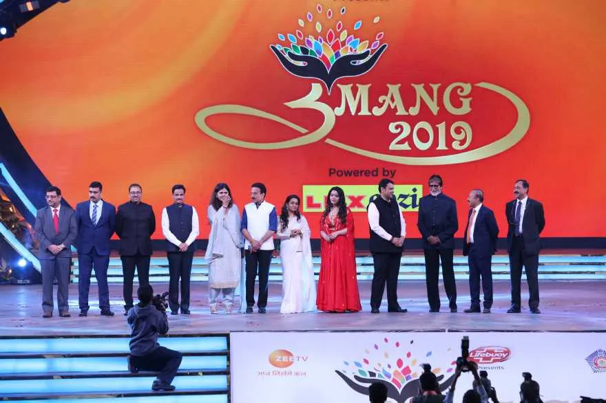 Amruta Fadnavis, Devendra Fadnavis, Amitabh Bachchan