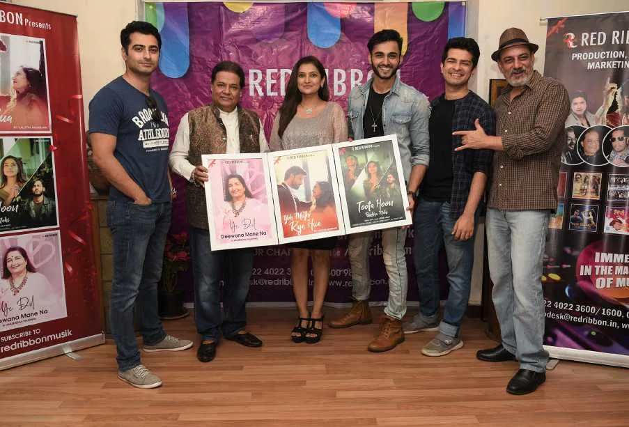 Harshad Arora, Anup Jalota, Lalitya Munshaw, Aryan Pandit, Adarsh Sharma and Mohit Chauhan