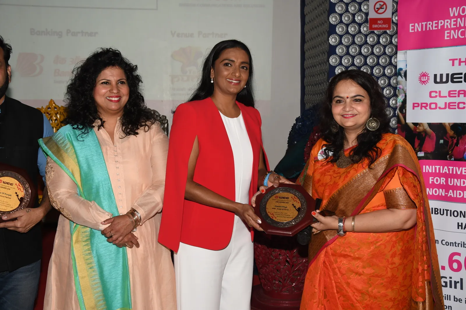 Hema Sardesai with Actor Shanthi Priya
