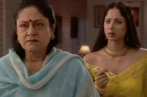 Aruna Irani and Sangita Ghosh