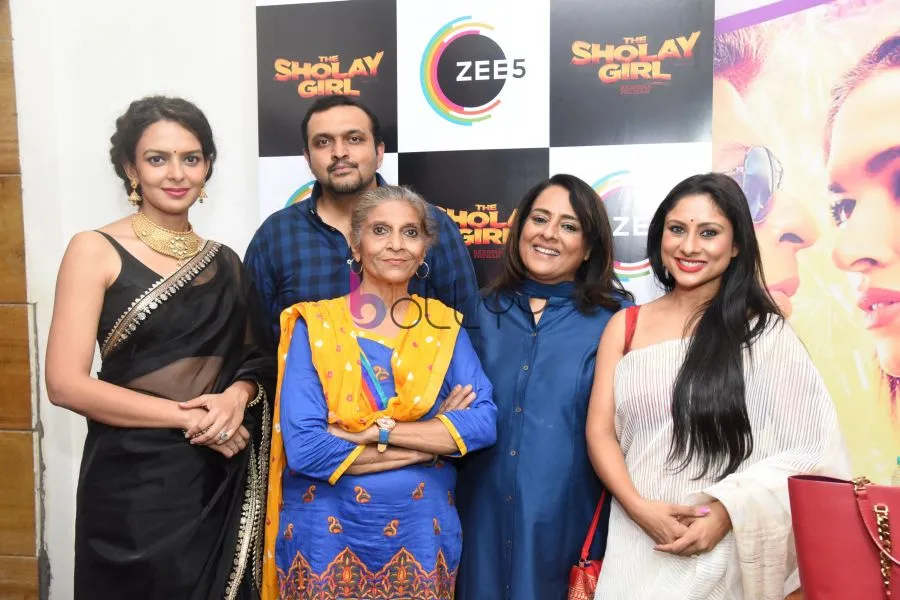 Bidita Bag, Director Aditya Sarpotdar, Producers Srabani and Sai Deodhar and Reshma Pathan