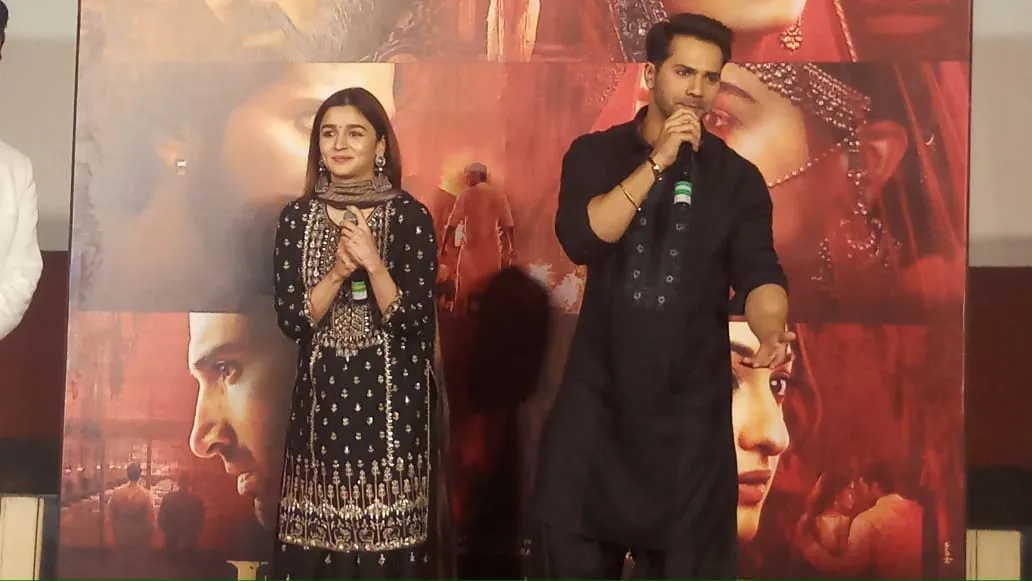 Alia-Bhatt, Varun Dhawan