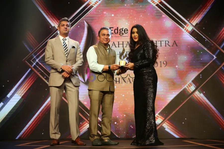 Sunil Gavaskar, Amruta Fadnavis 