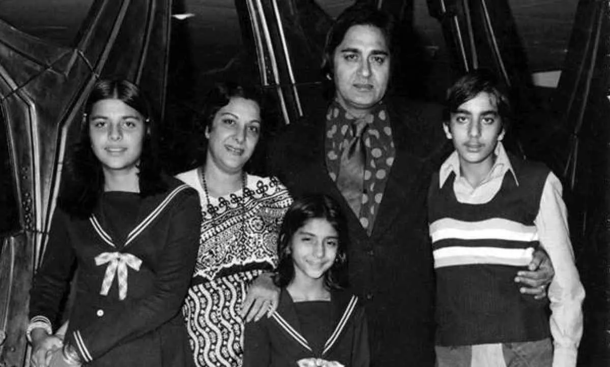 Sunil dutt_with Family