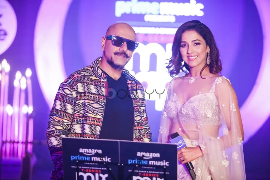 Vishal Dadlani, Neeti Mohan