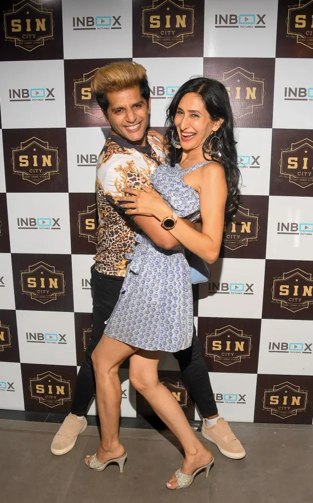 Karanveer Bohra with wife Teejay Sidhu