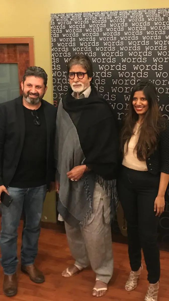 Amitabh Bachchan With Gautam Nagrath And Saloni Gandhi Of The Madncrazy Team