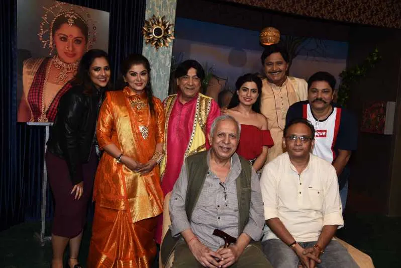 Director Raman Kumar with starcast and crew 
