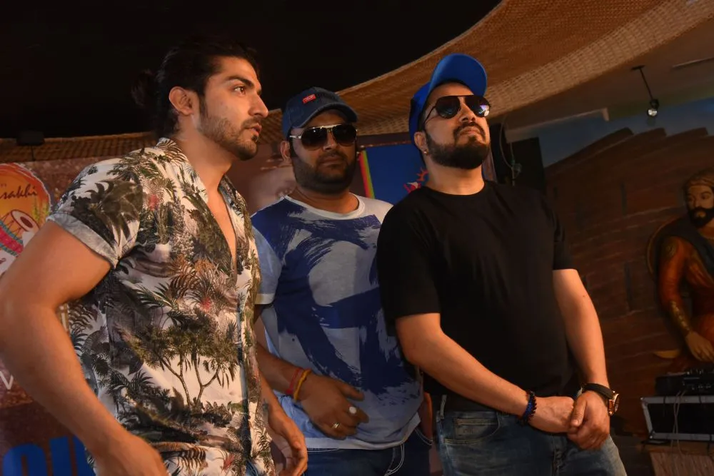 Gurmeet Choudhary, Kapil Sharma and Mika Singh