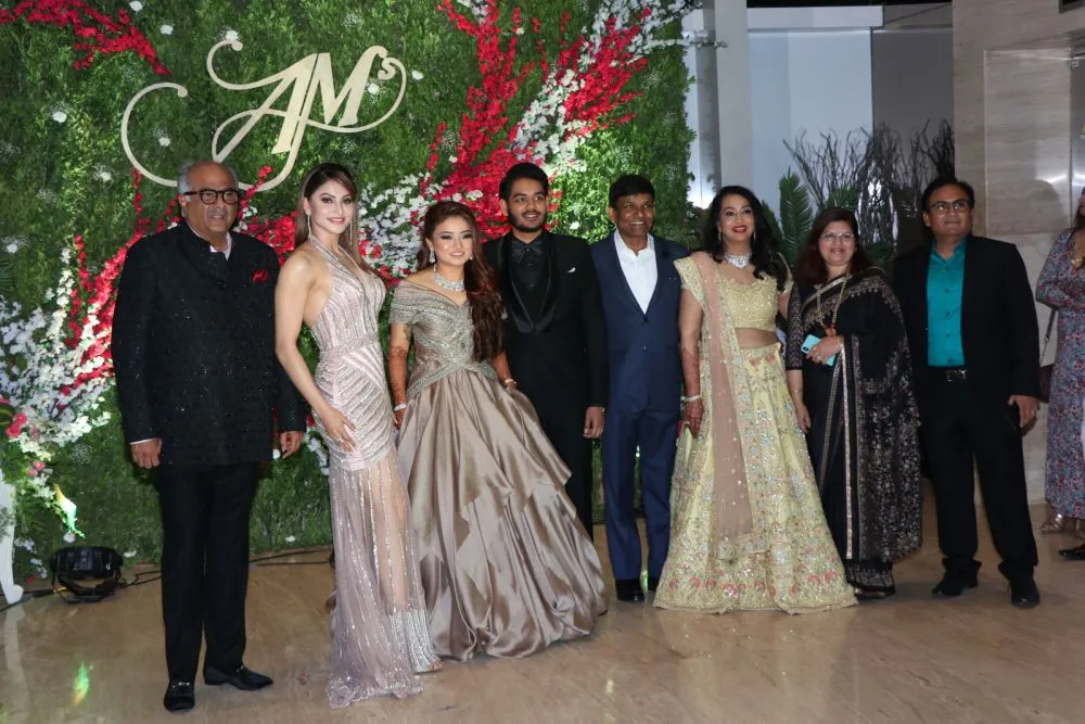 Boney Kapoor, Urvashi Rautela, Murup, Akshay Gada, Dilip Joshi