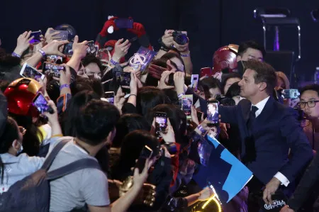 Jeremy Renner attends the fan event in Seoul