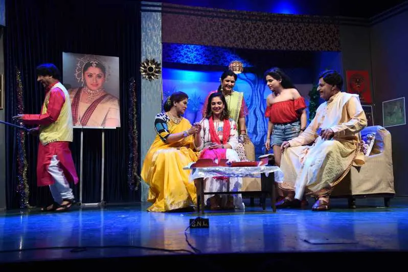 Sharing a happy moment in DS Pahwa's play, Kuchh Meetha Ho Jaye
