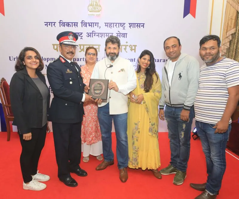 The Chief Fire Officer Of Maharashtra, Dr. Prabhat Rahangdale, Honouring The Mad Ncrazy Team