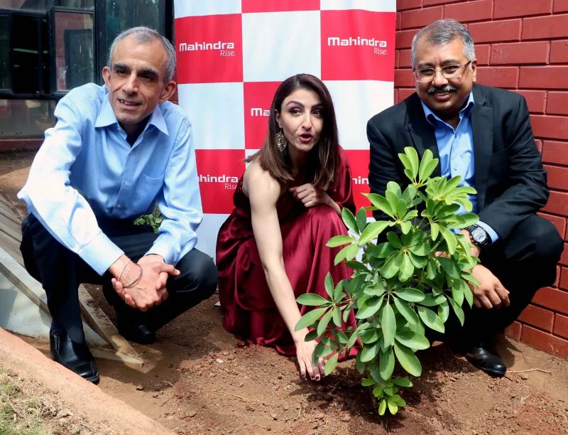 Ruzbeh Irani, Soha Ali Khan and Anirban Gosh