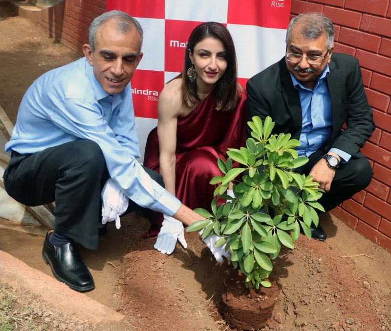 Ruzbeh Irani, Soha Ali Khan and Anirban Gosh