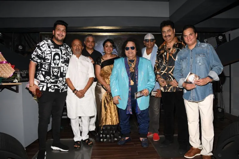 Bappa Lahiri, Sameer, Anuradha Palakurthi, Bappi Lahiri, Sivamani, Kumar Sanu and Lalit Pandit