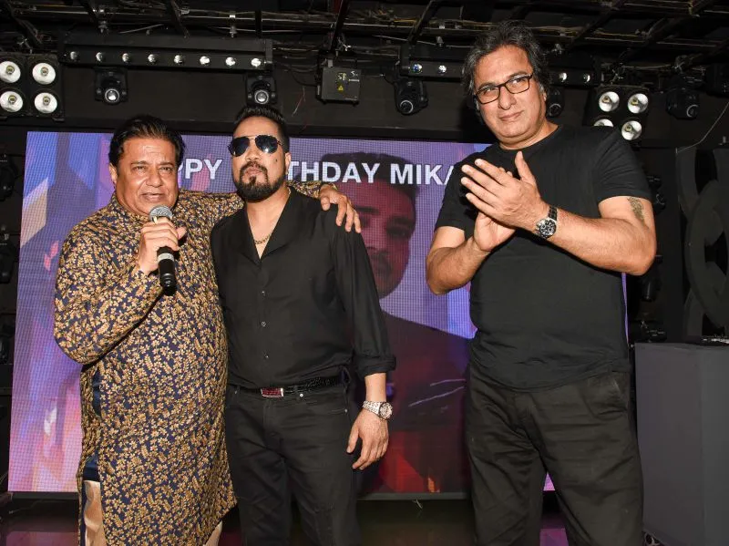 Anup Jalota with Mika Singh and Talat Aziz
