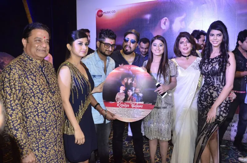 Anup Jalota, Deepak Thakur, Mika Singh, Somi Khan, Reena Mehta