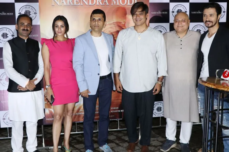 Barkha Sengupta, Anand Pandit, Vivek Oberoi, Manoj Joshi, Darshan Kumar