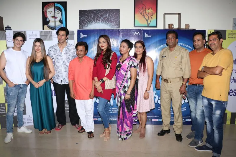 Rohan Mehra, Kainaat Arora, Rajpal Yadav, Madhoo Shah, Hemant Pandey, Manoj Sharma