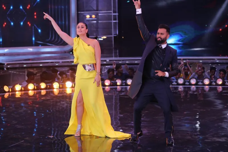 Judges Kareena Kapoor Khan and Bosco grooving to iconic song Mauja Hi Mauja on sets of Dance India Dance