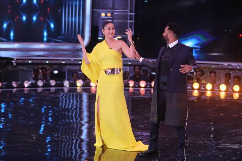 Judges Raftaar,Kareena Kapoor Khan and Bosco grooving to iconic song Mauja Hi Mauja on sets of Dance India Dance