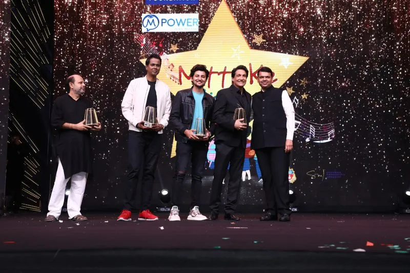 Jury Members-Kumar Bapi, Shriram Iyer, Darshan Raval, Shiamak Davar & Mr. Devendra Fadnavis