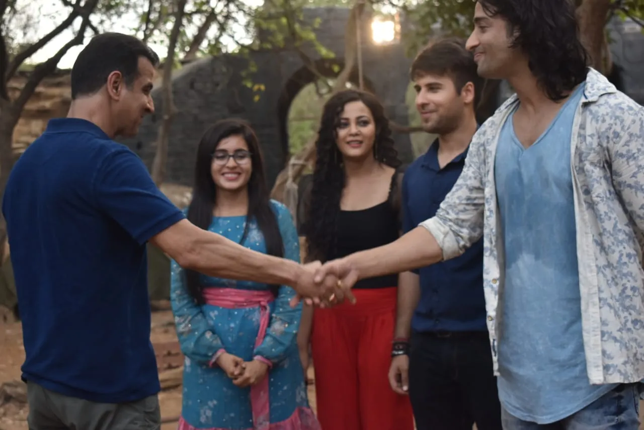 Rhea Sharma, Shaheer Shaikh , Ronit Roy , Kaveri Priyam and Ritvik Arora 