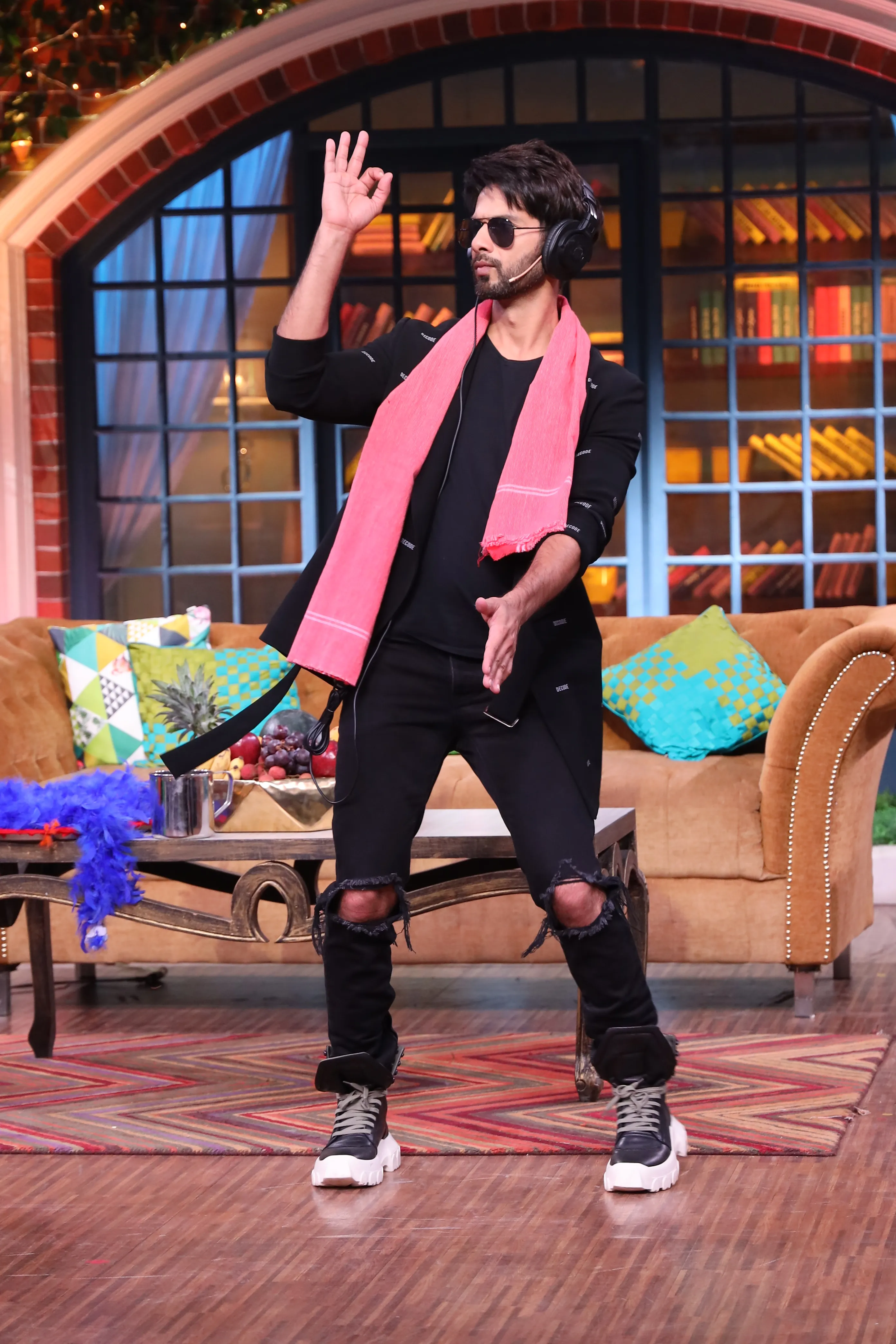 Shahid Kapoor on the sets of The Kapil Sharma Show