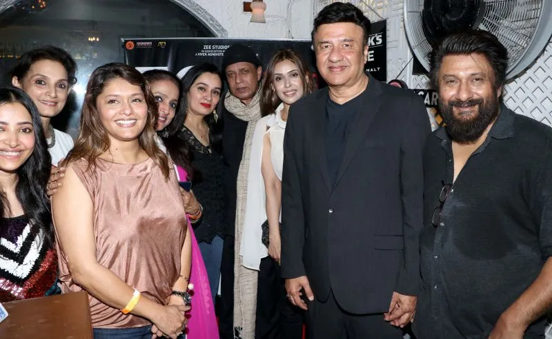 Sweta,Pallavi, Durga, Padmini Kolhapure, Mithun Da, Hrishita, Anu Malik & Vivek Agnihotri