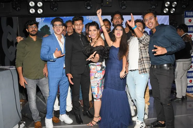 Mamta Sharma with Crew during YAARA song Launch 